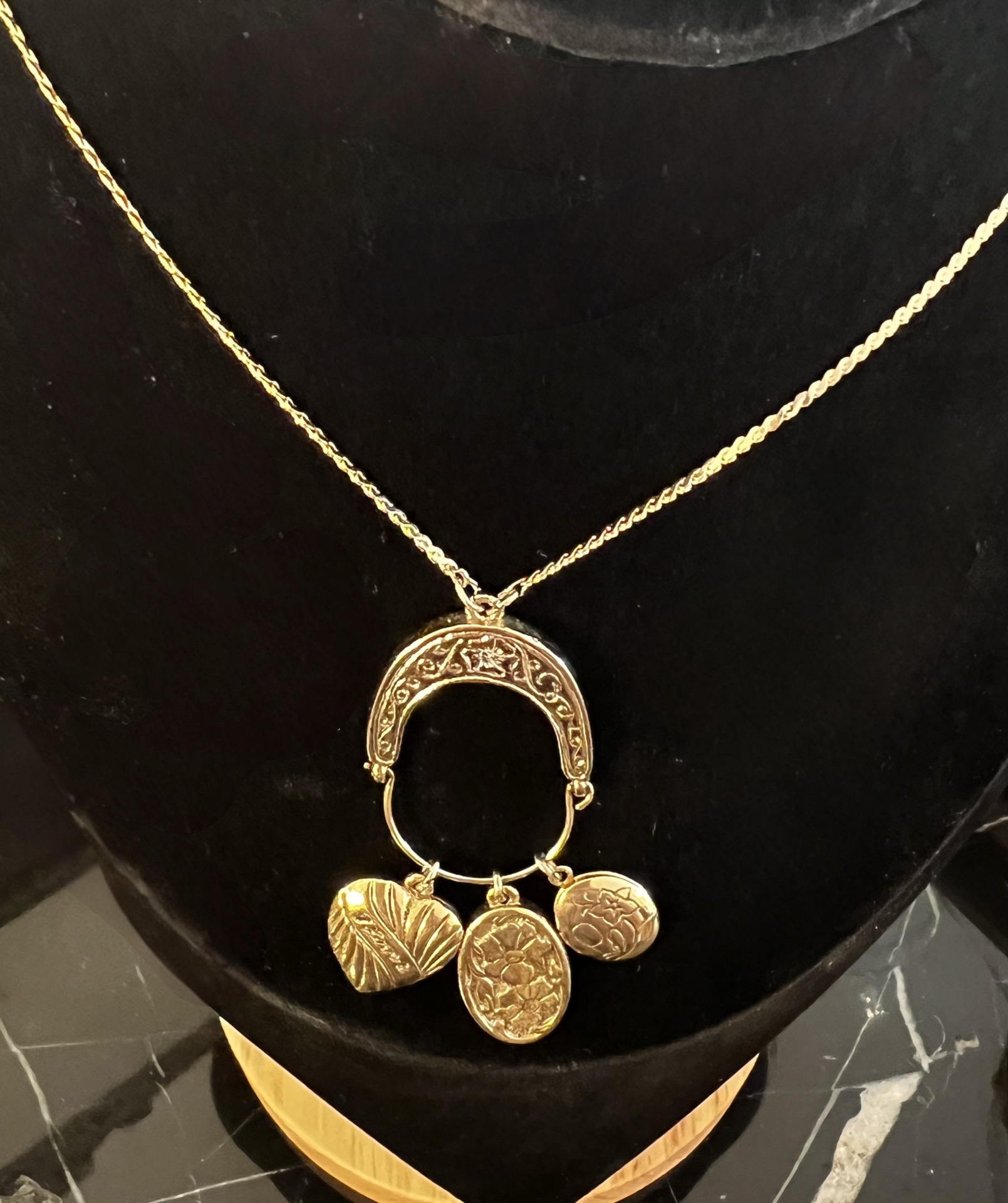 Vintage 1928 gold tone locket and heart charm necklace 30 inch