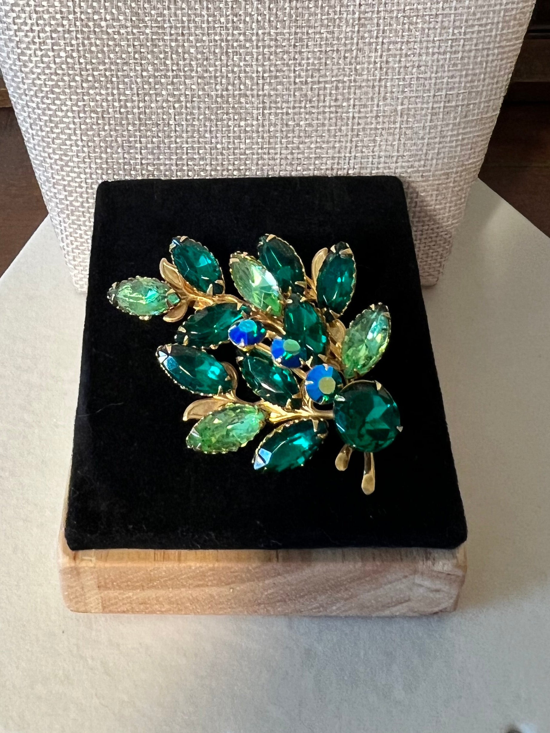 Vintage Green AB Rhinestone Leaf Brooch