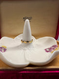 Vintage Avon gold tone wavy stacker ring size 8.5