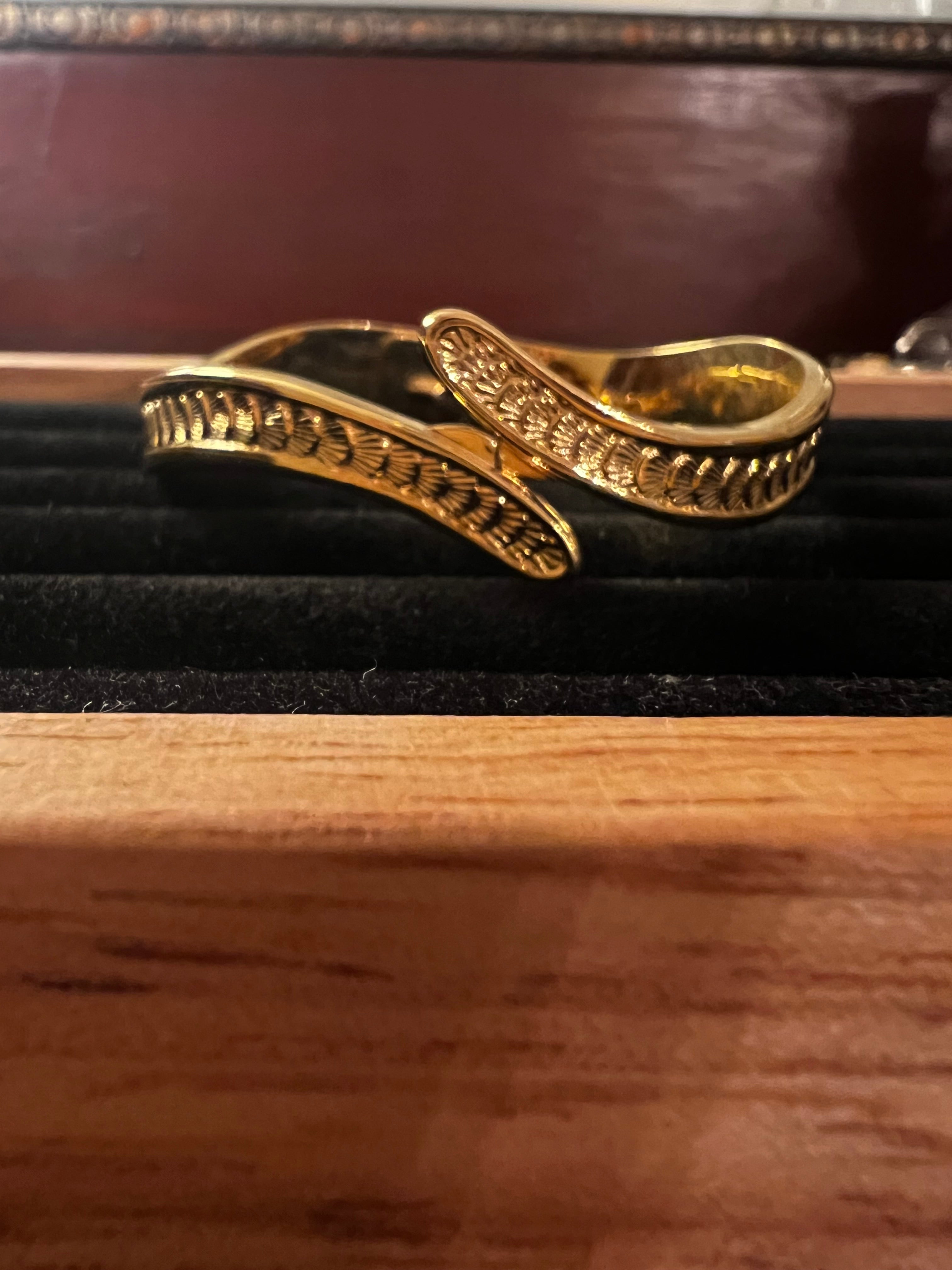 Vintage 80s Monet textured gold tone hinge bracelet