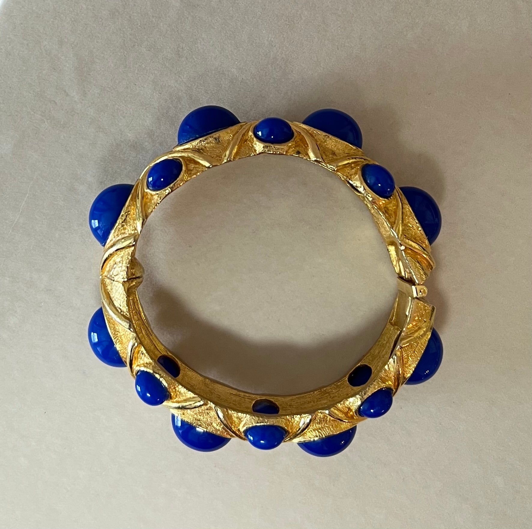 Vintage Fashionettes Miami Goldtone Blue Cabochon Hinge Bracelet